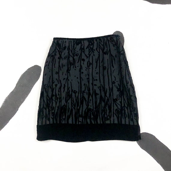 90s Black Floral Velvet Burnout Overlay Skirt / Mi