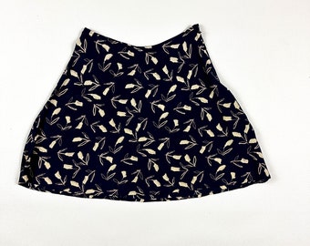 1990s Old Navy Rayon Floral Mini Skirt / Skater Skirt / Circle Skirt / Tulips / Navy Blue and Cream / Grunge / Medium / Fluttery /