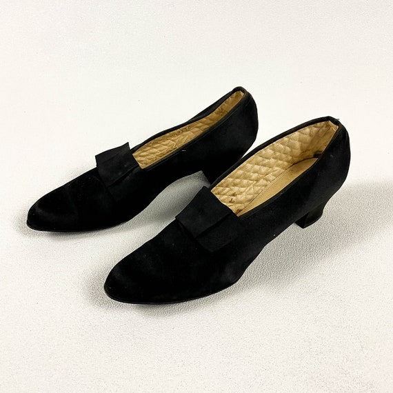 1920s / 1930s Black Satin Pointy Shoes with Grosg… - image 5