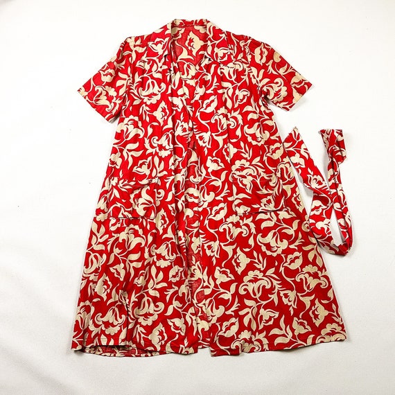 1920s Art Deco Cotton Floral Print Robe / Red and Whi… - Gem