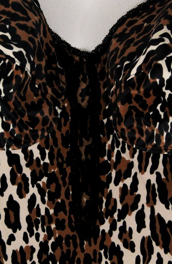 1960s Vanity Fair Leopard Print Bodysuit / Romper… - image 3