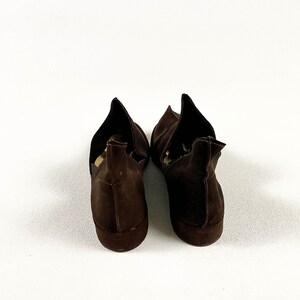 1940s Brown Suede Pointy Wedge Boots / Booties / Slip On / Leather / 1940s / Solid / 8 / Seamed / Novelty / Robin Hood / image 7