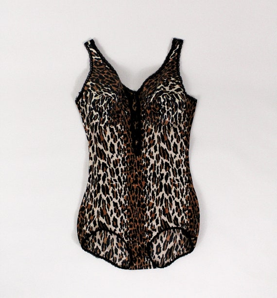 1960s Vanity Fair Leopard Print Bodysuit / Romper… - image 1