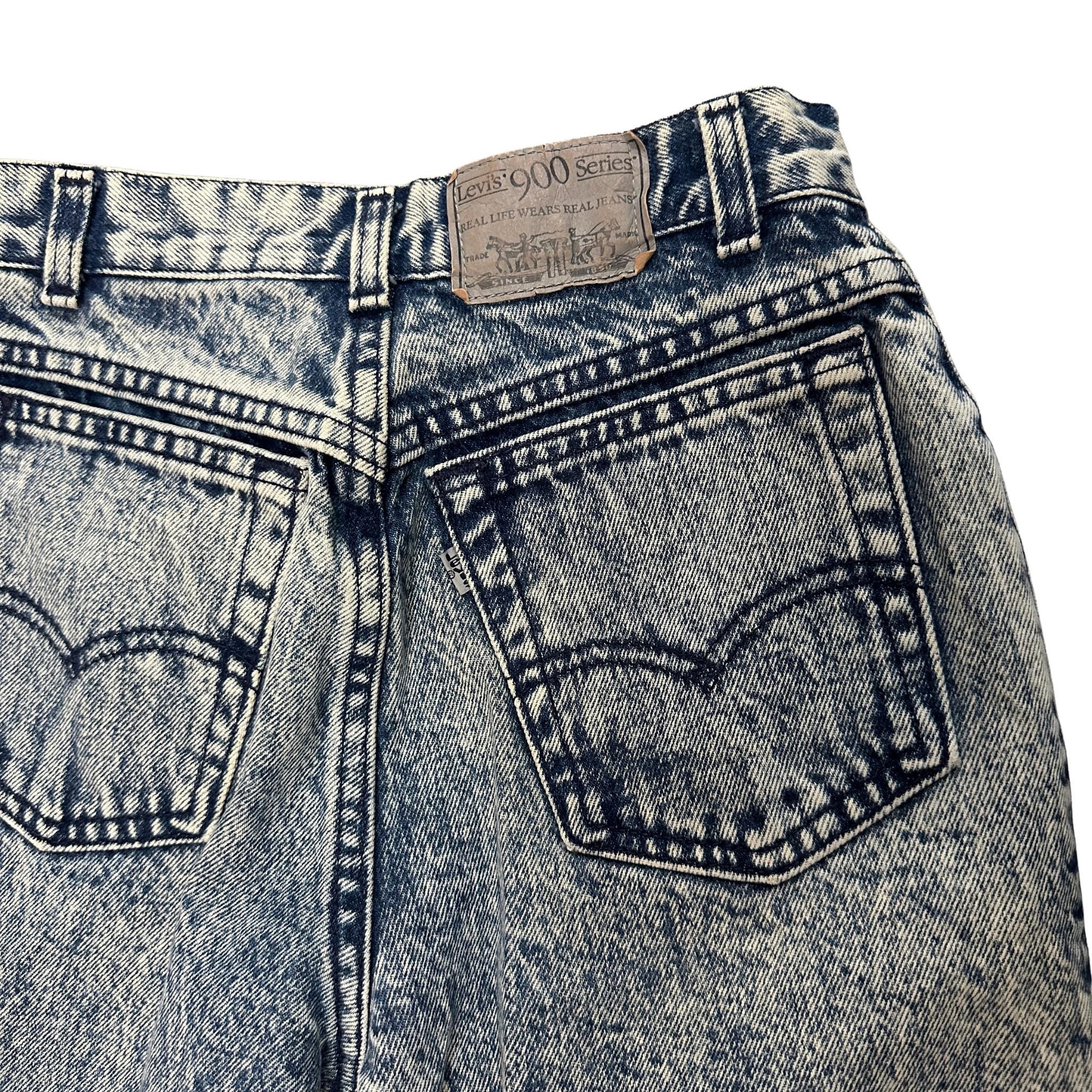 1980s Acid Wash Levis 900 Series High Waist White Tab Tapered Leg