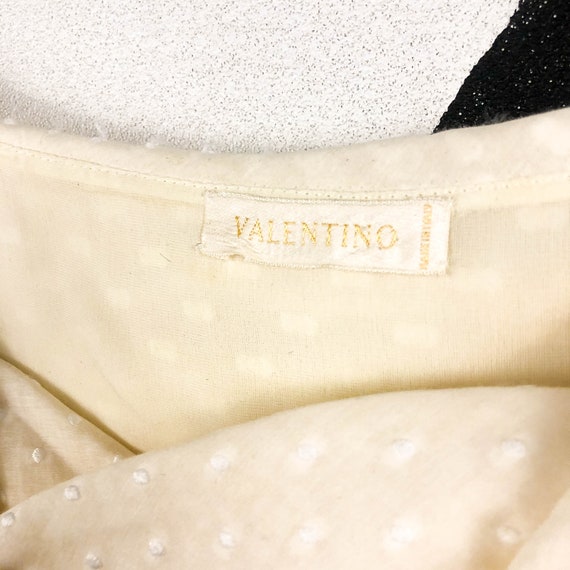 90s Valentino Cream Swiss Dot Off The Shoulder Bl… - image 3