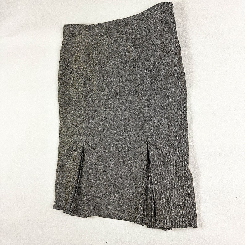 y2k Vintage Grey Multicolor Tweed Pencil Skirt / Mermaid / Fit and Flare / Buckle / Pleated / SIze 4 / 00s / Body by Victoria / Small / Vamp image 6