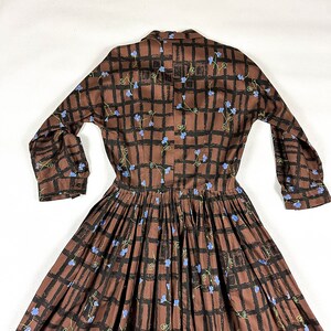 1950s Brown and Blue Floral Plaid Cotton Day Dress / Fit and Flare / 50s / Full Skirt / New Look / 26 Waist / Novelty Print / Small / S / image 8