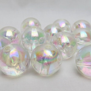 12 CLEAR Beads, Round Acrylic Beads, 20mm Bubblegum Beads, Clear Iridescent Chunky Beads, Iridescent Bubblegum Beads, Clear Beads