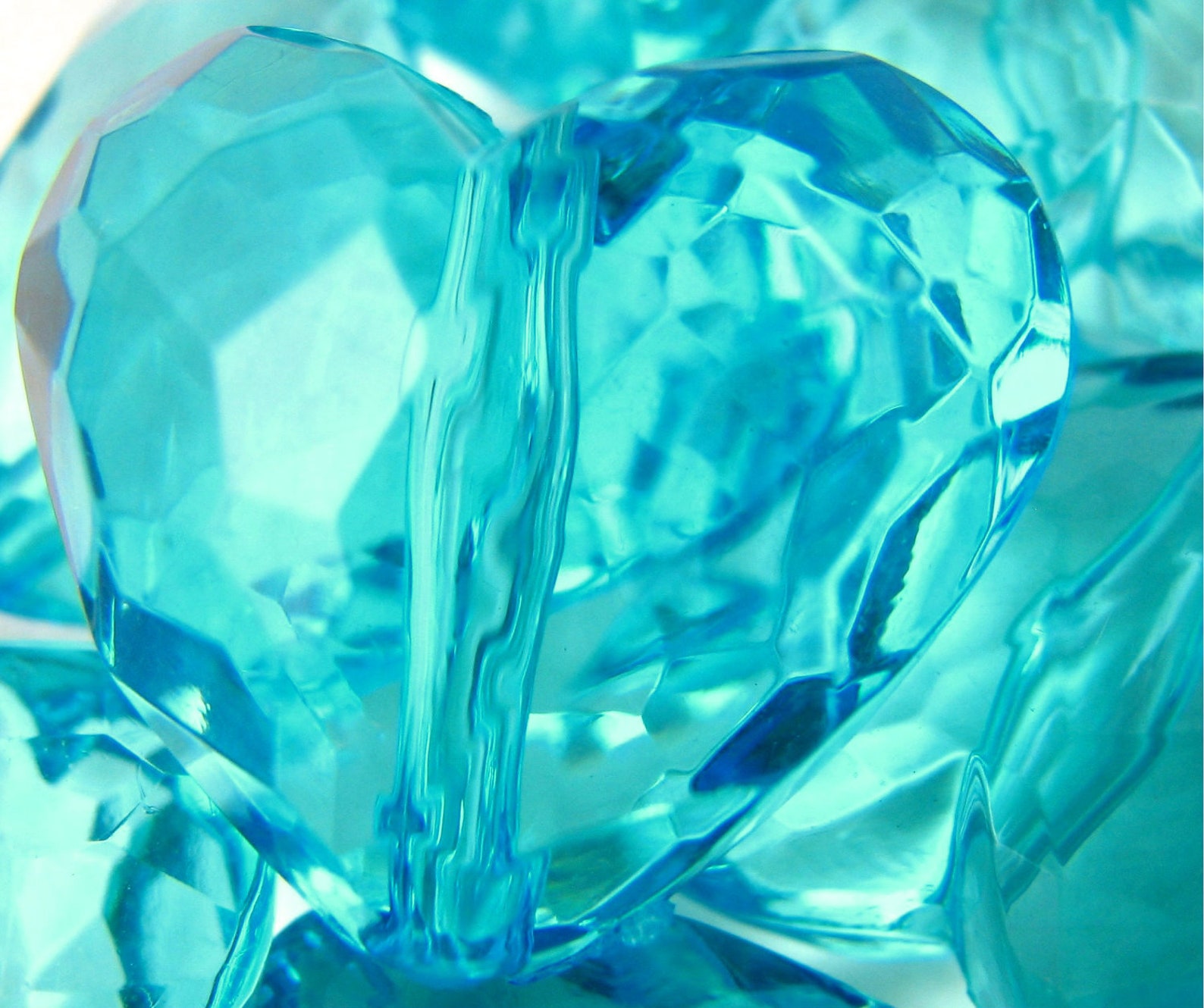 Aqua Heart Beads 12 Acrylic Faceted HEART Beads Also in Lemon - Etsy UK