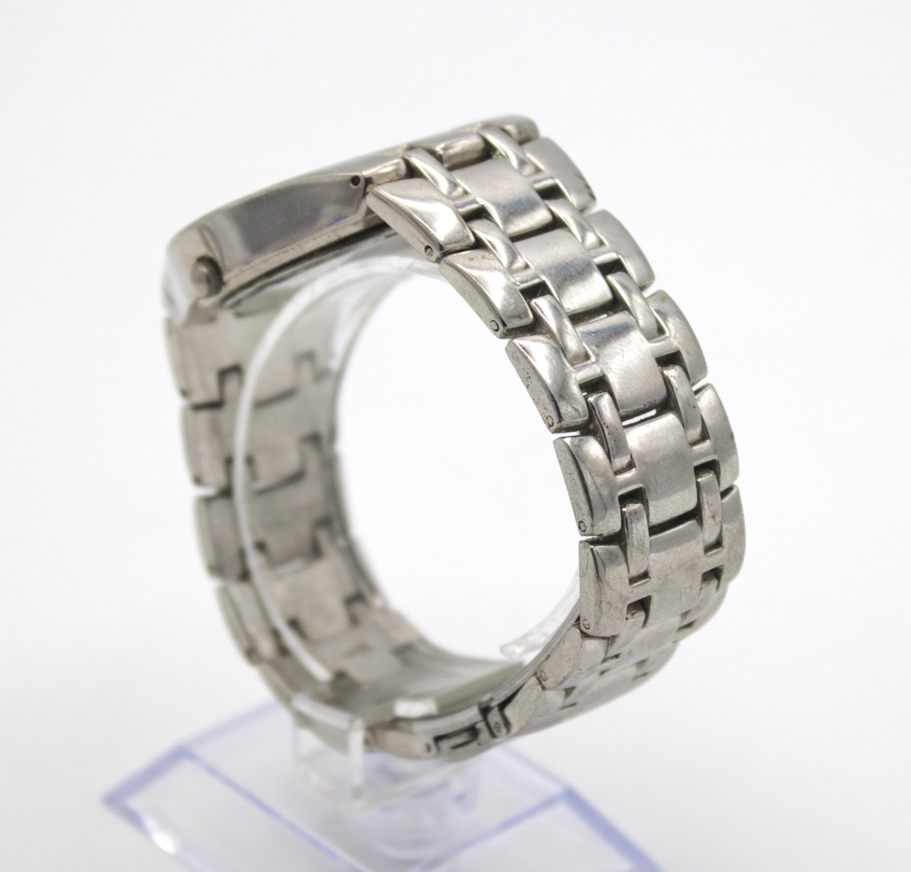 Vintage Wristwatch Chrome Polished Silver Metal With Clear Vintage Wristwatch Chrome Polished Silver Metal With Clear
