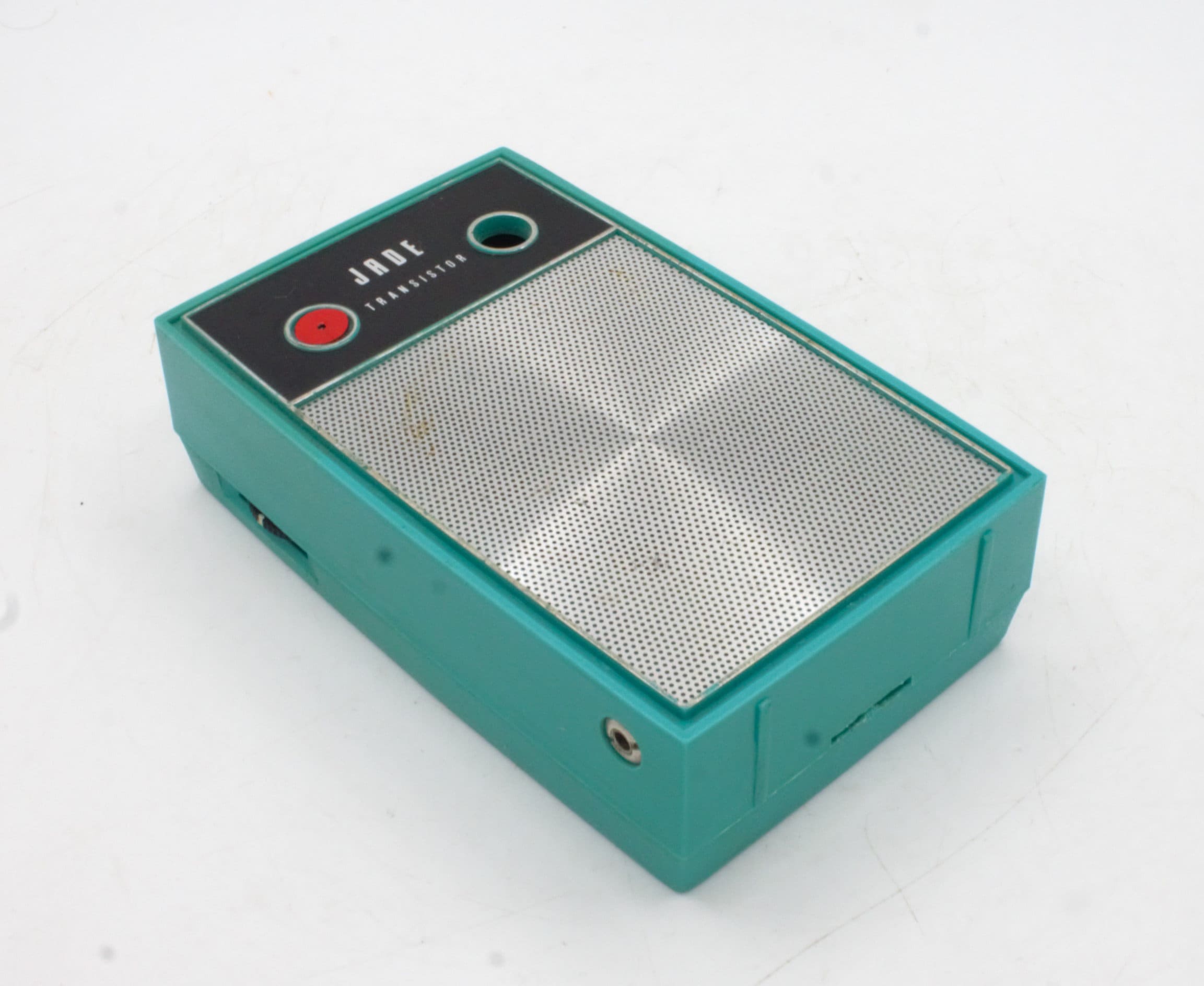 Vintage 10 Transistor Radio AM Solid State Audio Receiver Mid