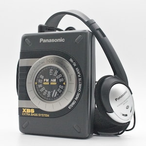 Vintage Panasonic XBS Cassette Player Personal Portable Stereo Am