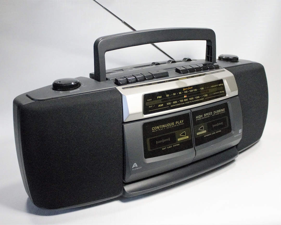 RARE ~ 1979 Hitachi TRK - 8181H Fm Am Cassette BoomBox Ghetto Blaster Radio EUR 353,11 - FR
