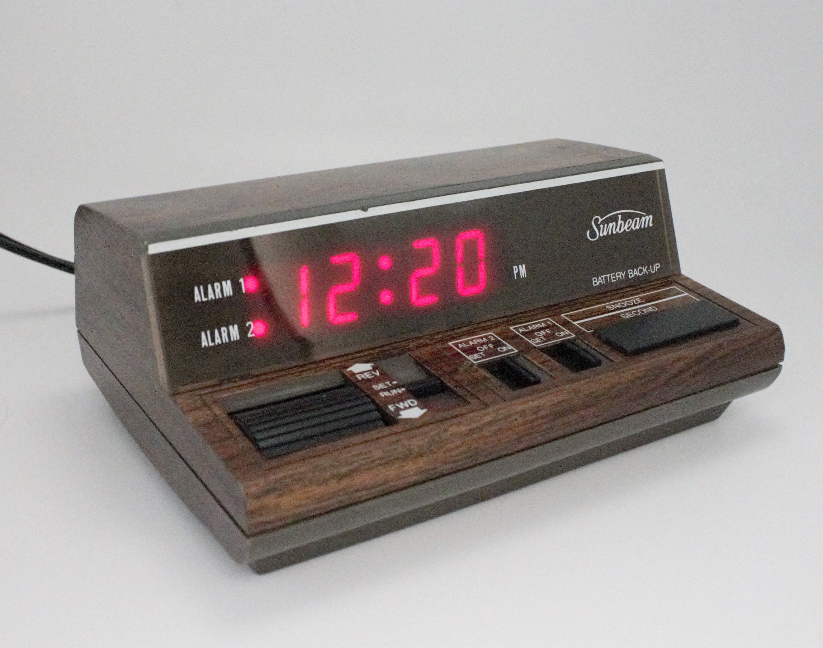 Glowing Led Color Digital Alarm Clock – Clasicos Hub