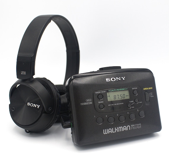 Vintage Sony Walkman Stereo Cassette Player Digital AM/FM
