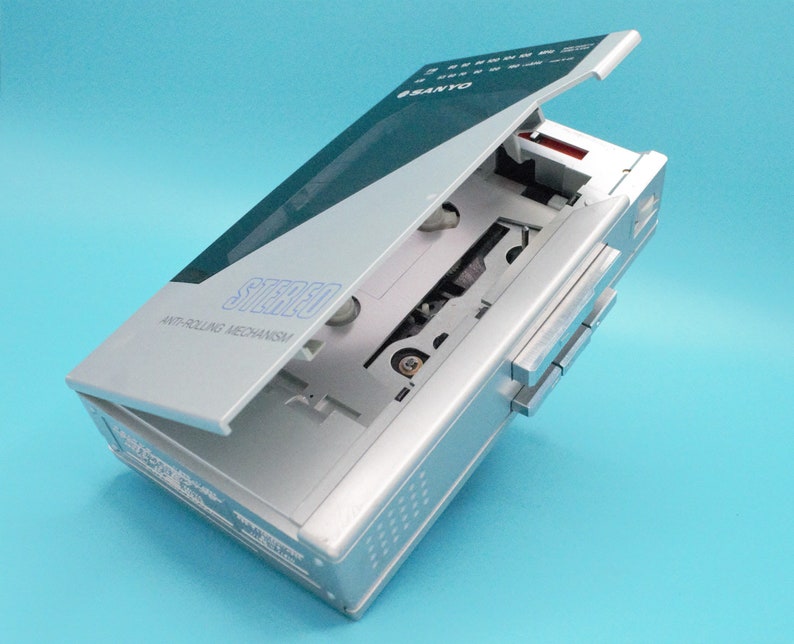 Vintage 1980s Sanyo Cassette Player Personal Portable Stereo Etsy