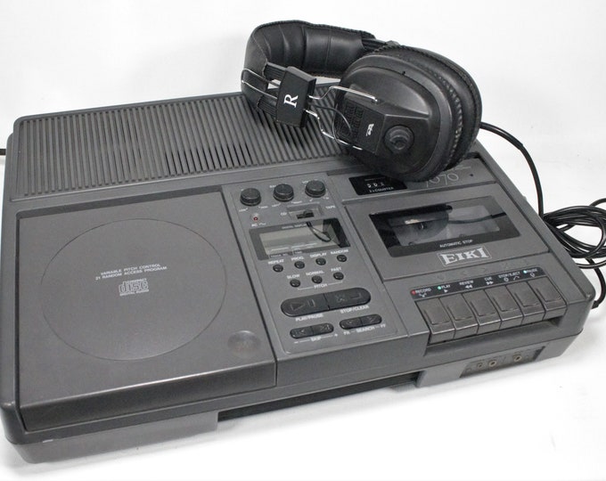 Vintage CD Cassette Tape Player Recorder Stereo 2 Speaker Deck System