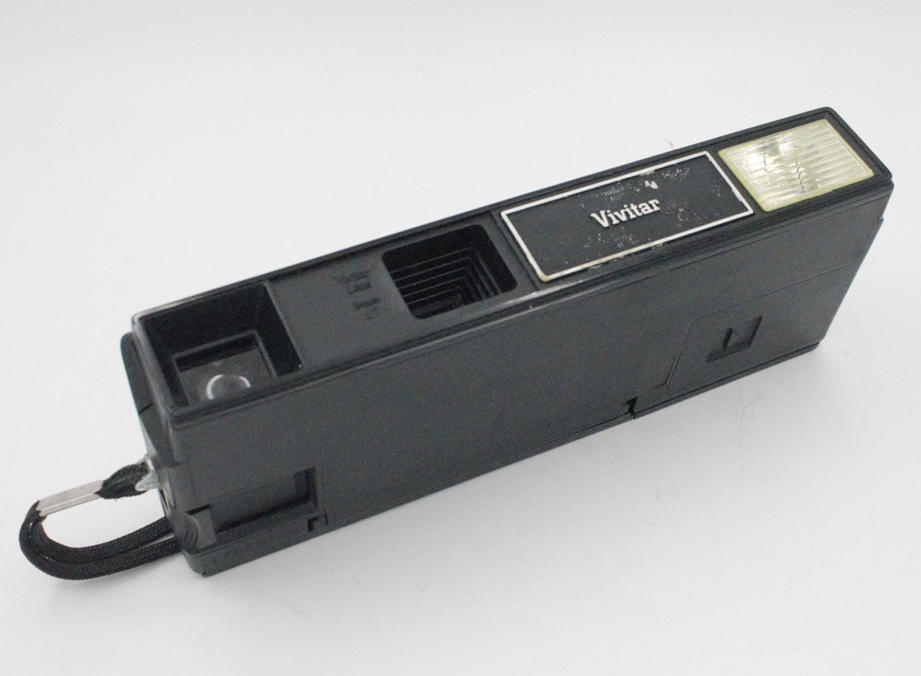 Vintage 1976 Vivitar 600 Pocket Camera Mini Point and Shoot Cam