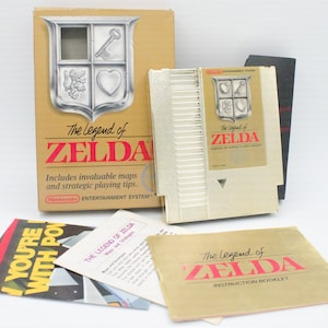 Vintage Zelda Nintendo game Gold cartridge in box original complete NES cartridge very early edition with manual and map CIB
