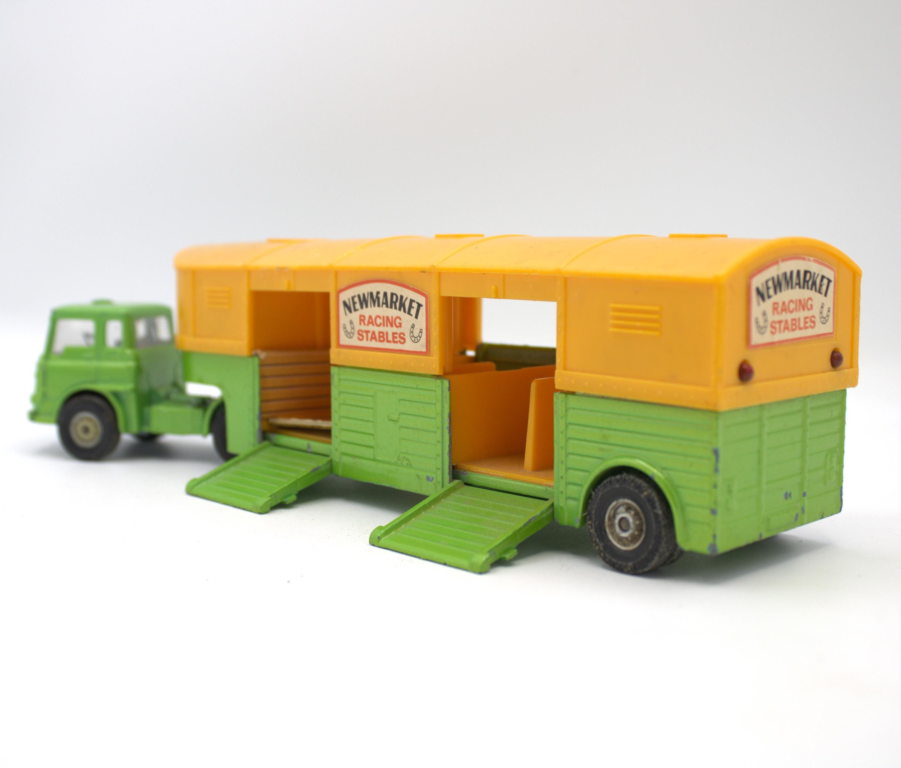 Vintage Corgi Die Cast Miniature Semi-truck Trailer Horse Racing