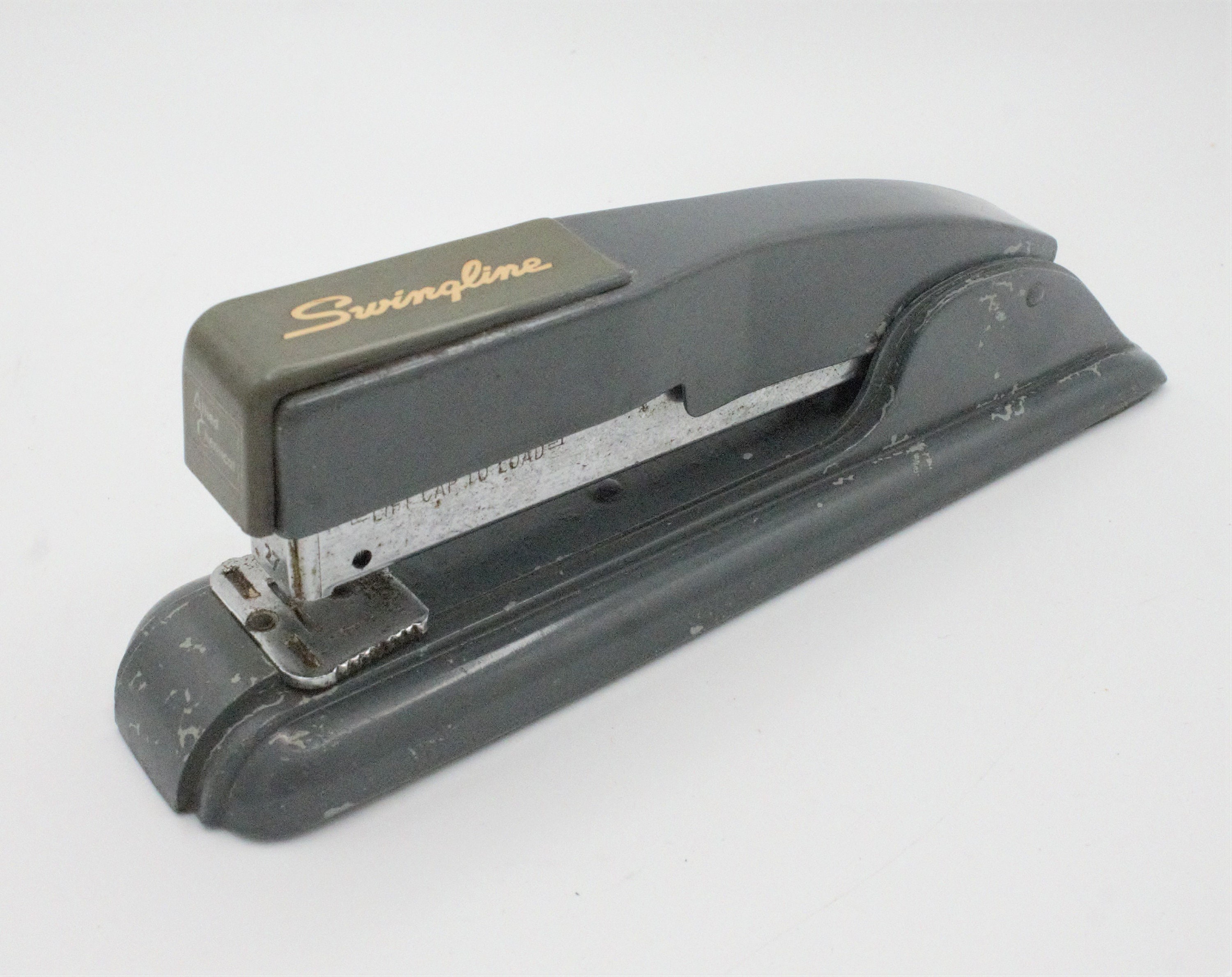 Grapadora Swingline 27 vintage con logotipo de Allied Chemical, oficina  comercial gris, estilo Art Déco de mediados de siglo. - Etsy México, image size:3000x2379