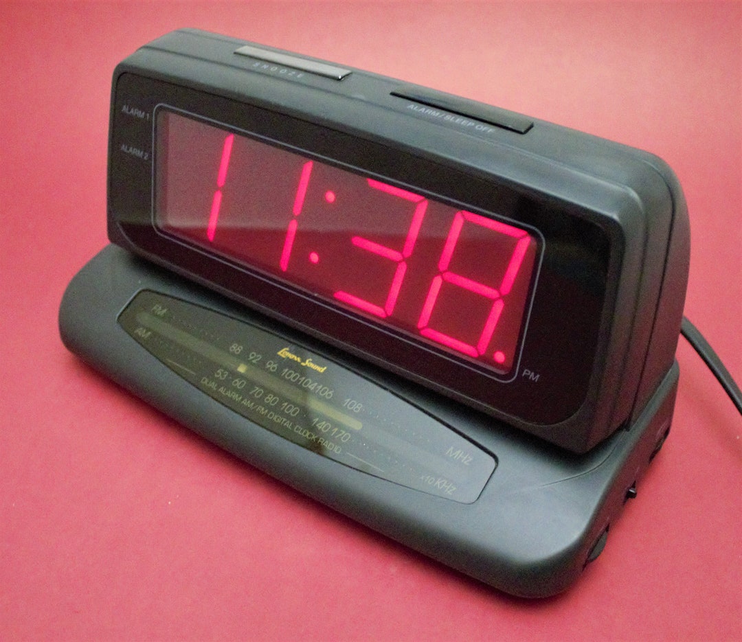 Vintage Digital Alarm Clock AM/FM Radio Electronic Red LED Lit Time