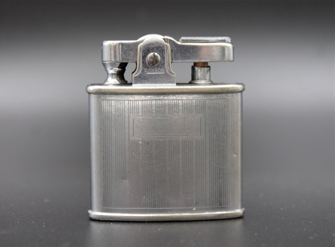 Vintage Midcentury Lighter Ronson Standard Flint Spark Chrome