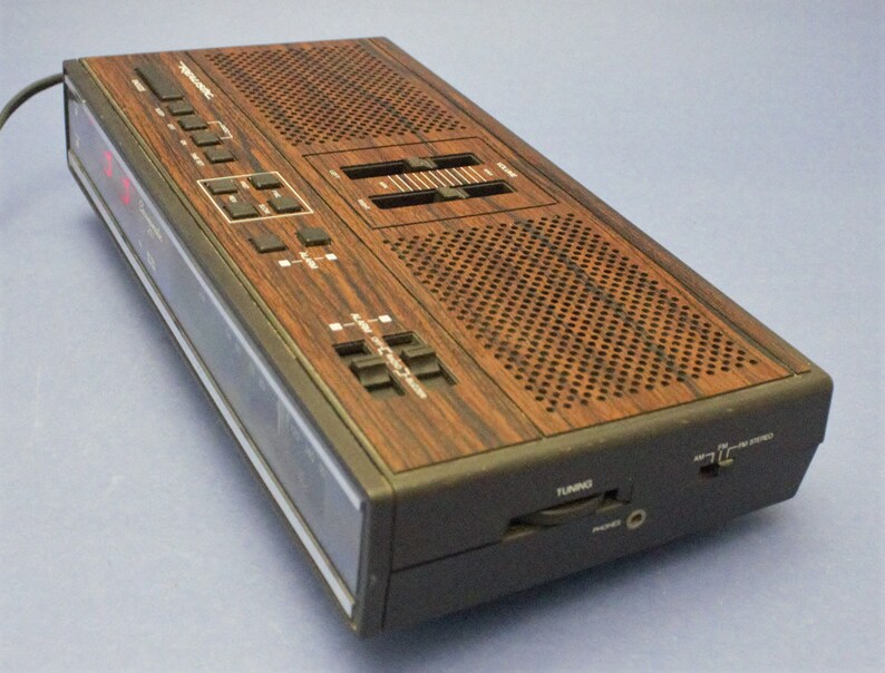 Vintage Digital Alarm Clock Stereo Dual Alarms AM/FM Radio Etsy