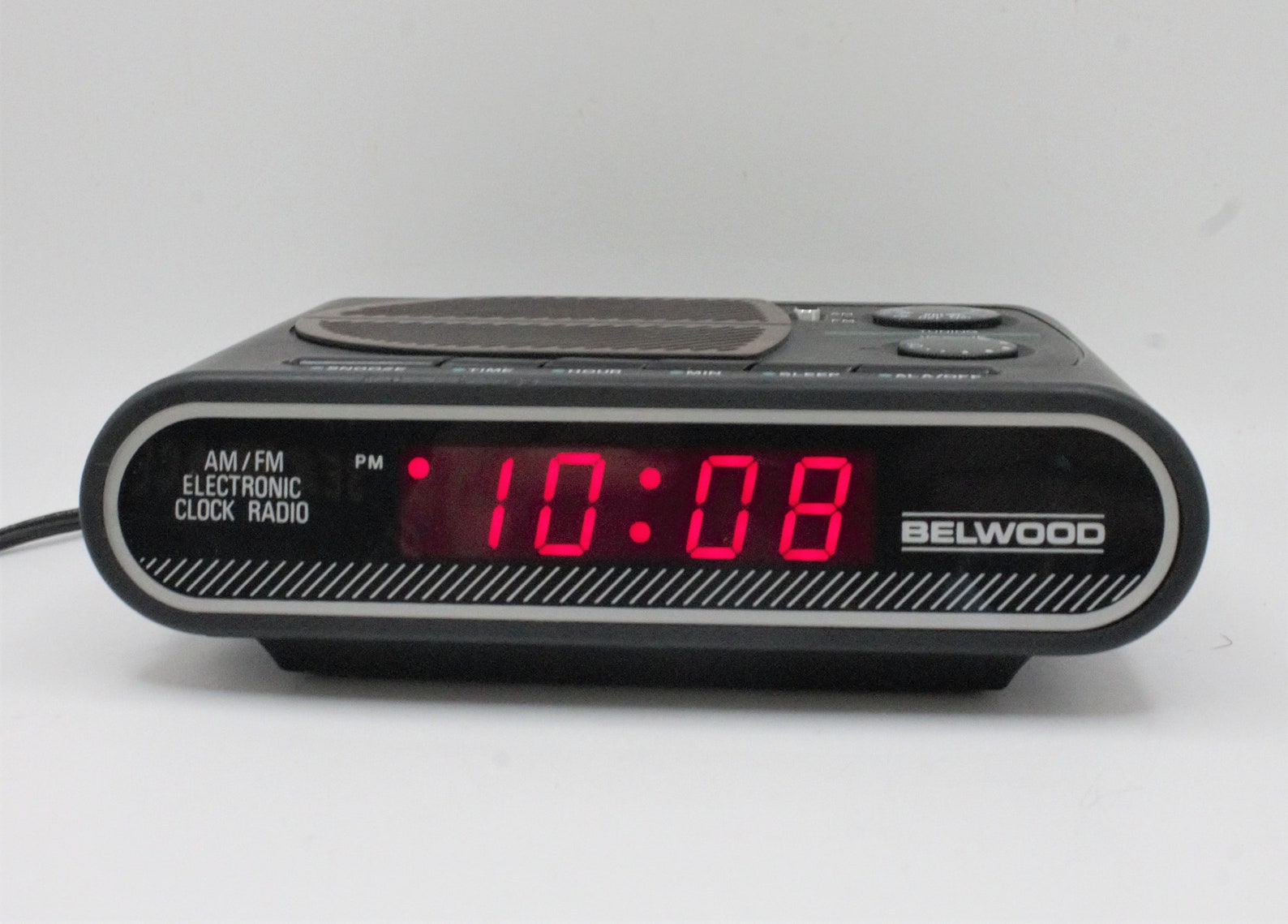 Vintage 1980s Digital Alarm Clock Radio AM/FM Tuner Red LED Lighted ...
