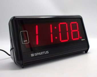 Vintage 1970s GE Flip Clock Alarm Mechanical Time Display Lighted