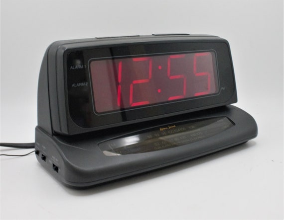 Radio reloj FM, AM y FM de doble canal multi-grupo, reloj despertador  digital electrónico LED, reloj de mesa de repetición con retroiluminación,  rojo