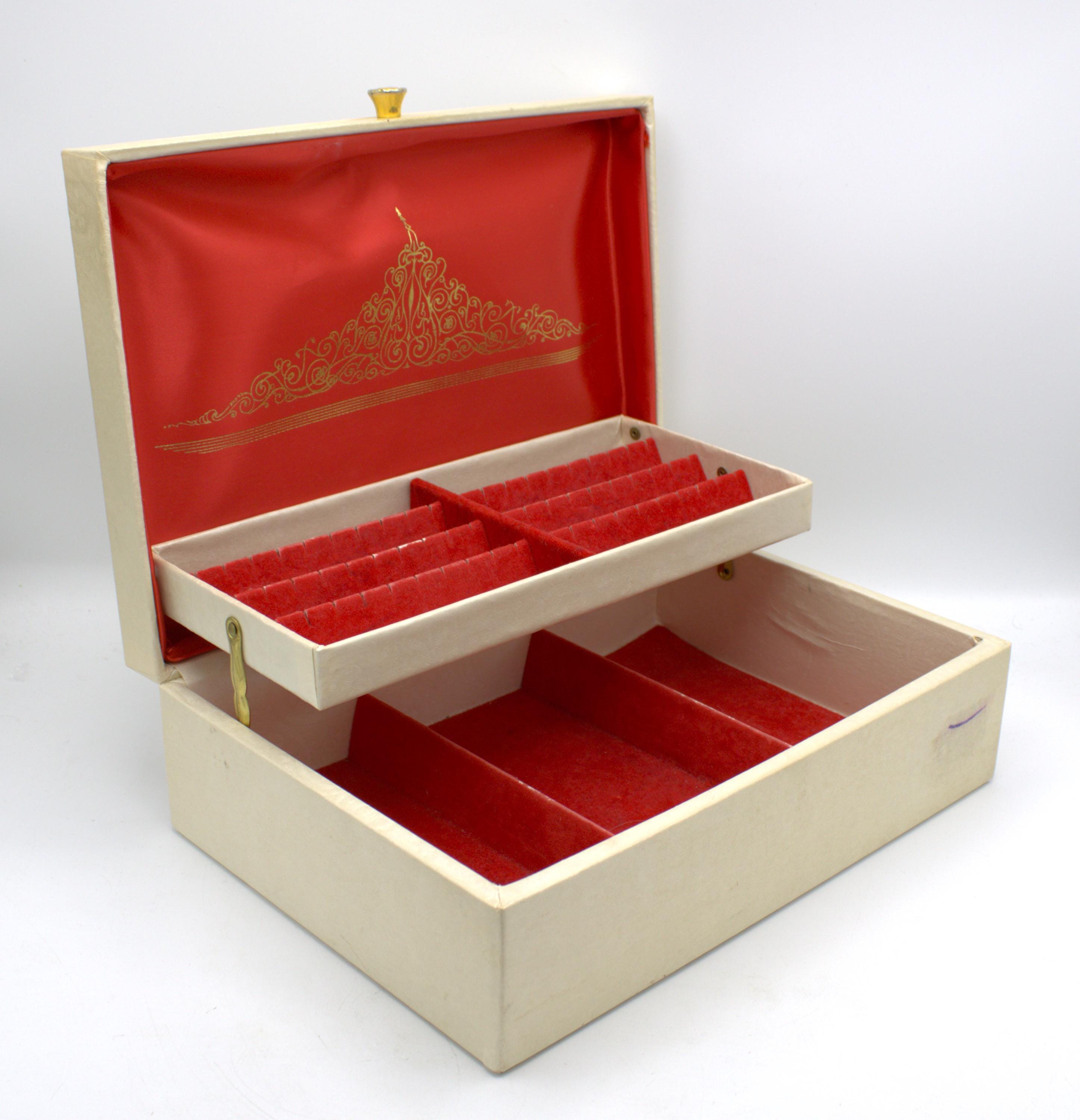 Vintage 1950 Box - Etsy
