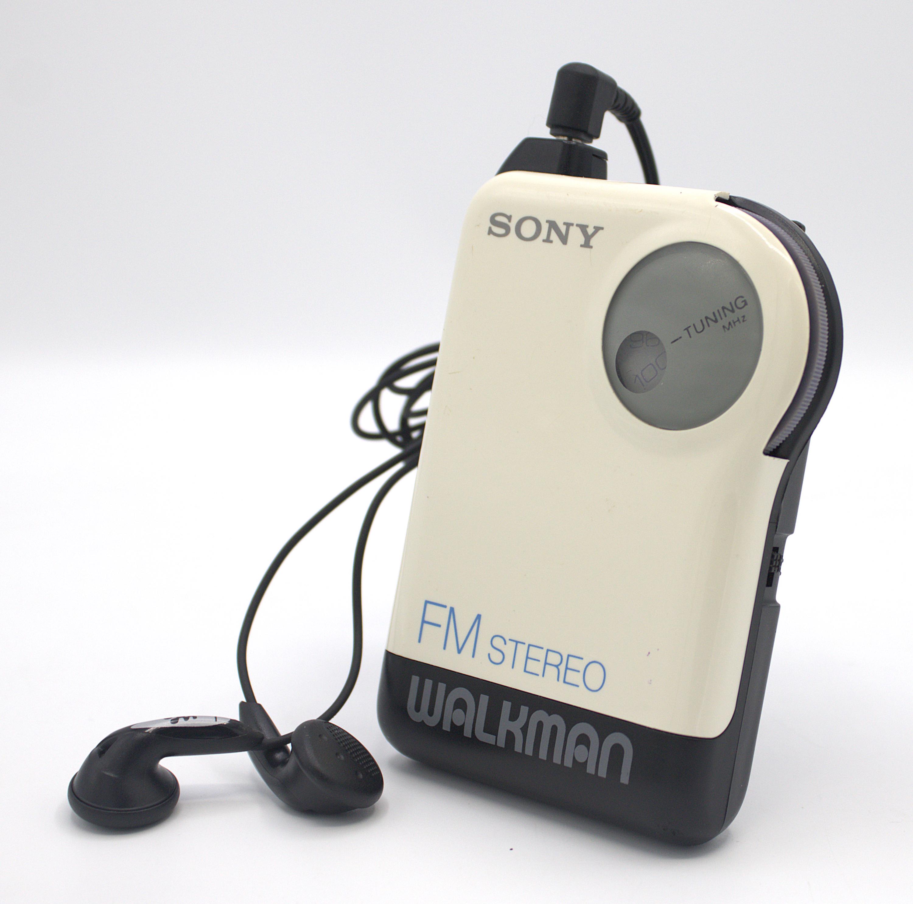 Vintage Sony Walkman FM Stereo Personal Radio Receiver White Vintage Sony Walkman FM Stereo Personal Radio Receiver White