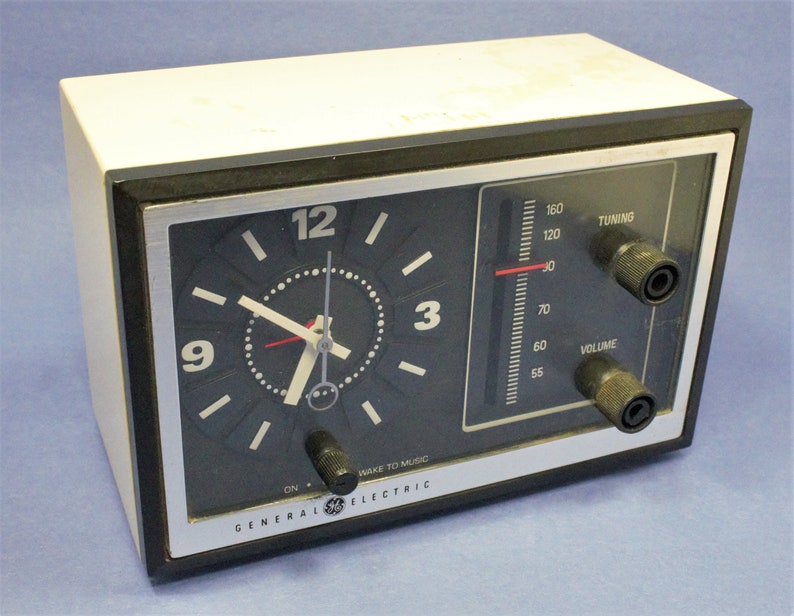 Vintage GE Alarm Clock Radio Cool Mod Style Analog Dial AM Etsy