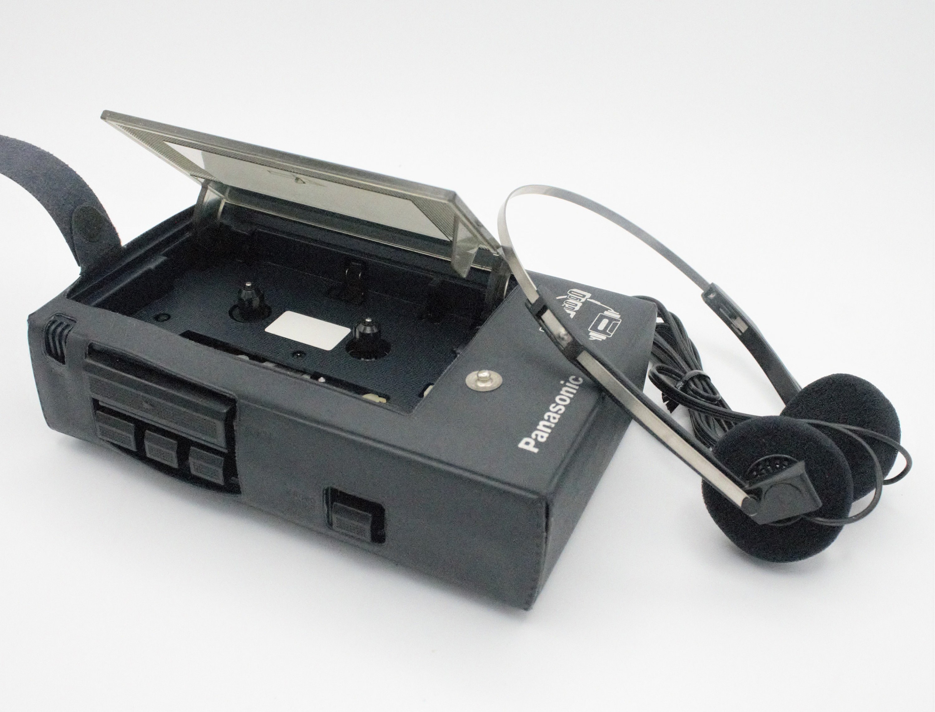 Vintage Panasonic Stereo-to-go Cassette Tape Player Deck Mic