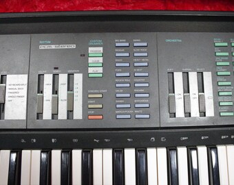 【希少】YAMAHA レトロ キーボード PSR-32 電子ピアノ 希少】YAMAHA レトロ キーボード PSR-32 電子ピアノ