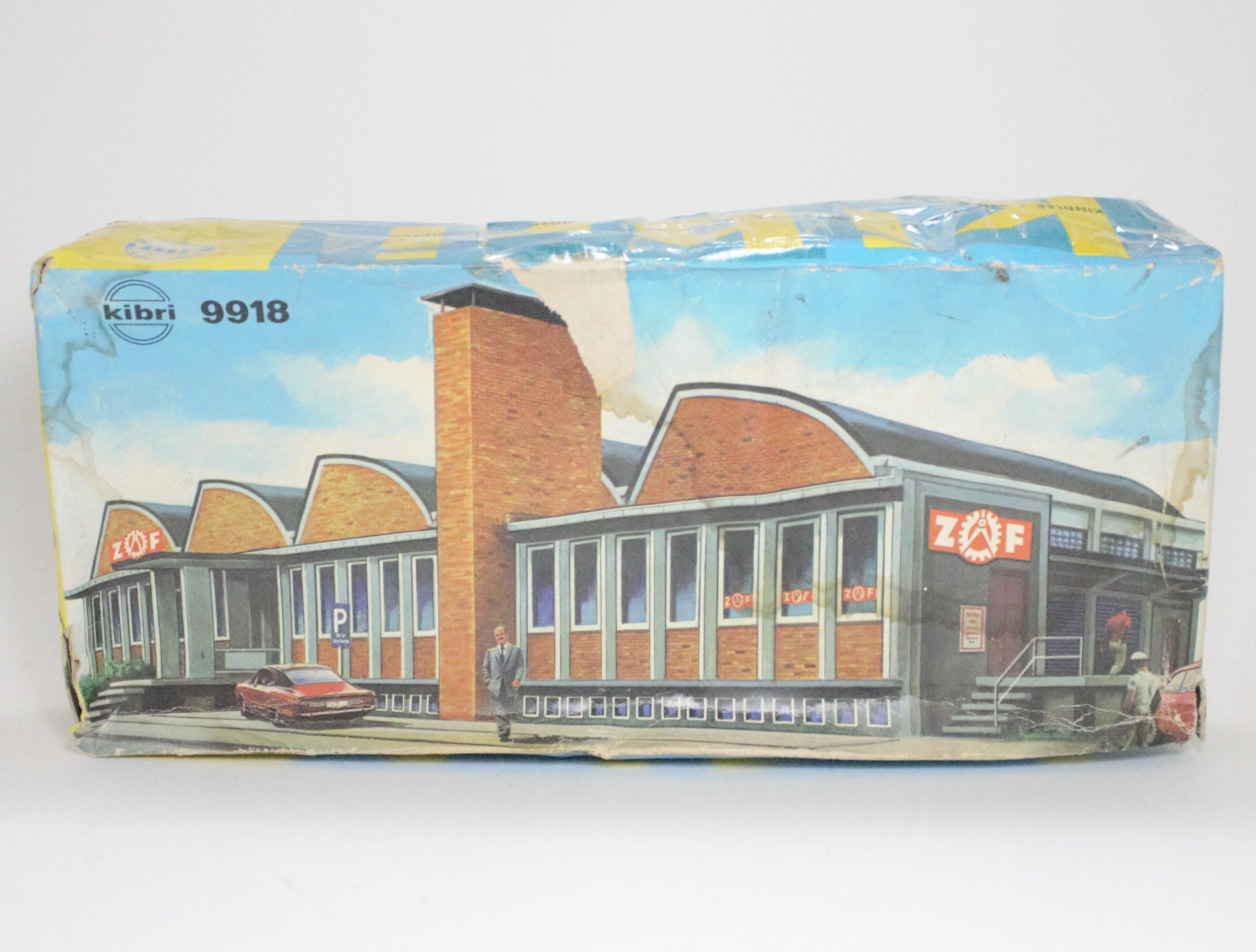 Vintage model train set HO scale Machine Shop model kit Kibri