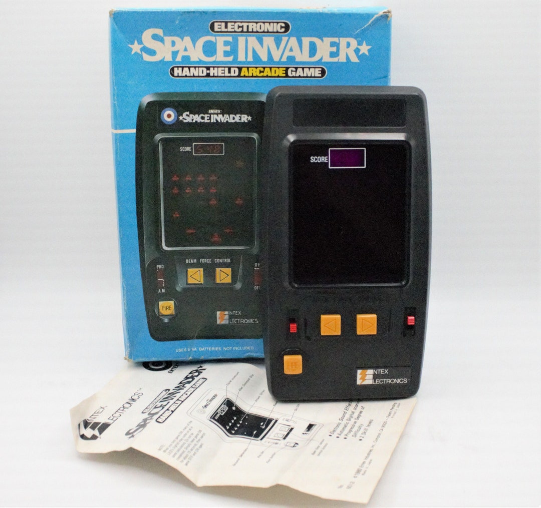 Vintage Space Invaders Handheld Arcade Video Game Red LED