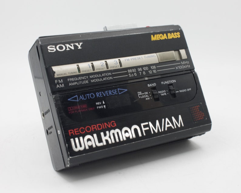 vintage-1980s-sony-walkman-stereo-cassette-tape-player-and-recorder-fm