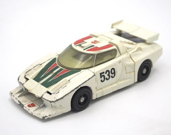 Vintage 1982 Transformers first 1st generation original Wheeljack Autobot Lancia 539 racecar Takara Japan authentic complete G1 1980's toy