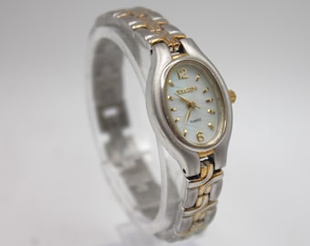 Vintage Elgin bracelet wristwatch chrome silver electronic quartz analog pearl dial gold tone accent woman's watch