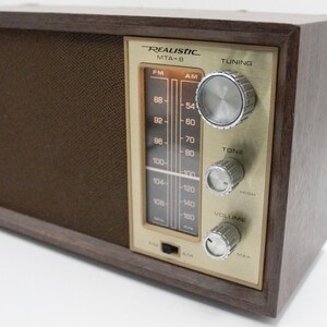 Vintage Radio AM/FM Cloth Speaker Woodgrain Lighted Dial Cool Mod Retro ...