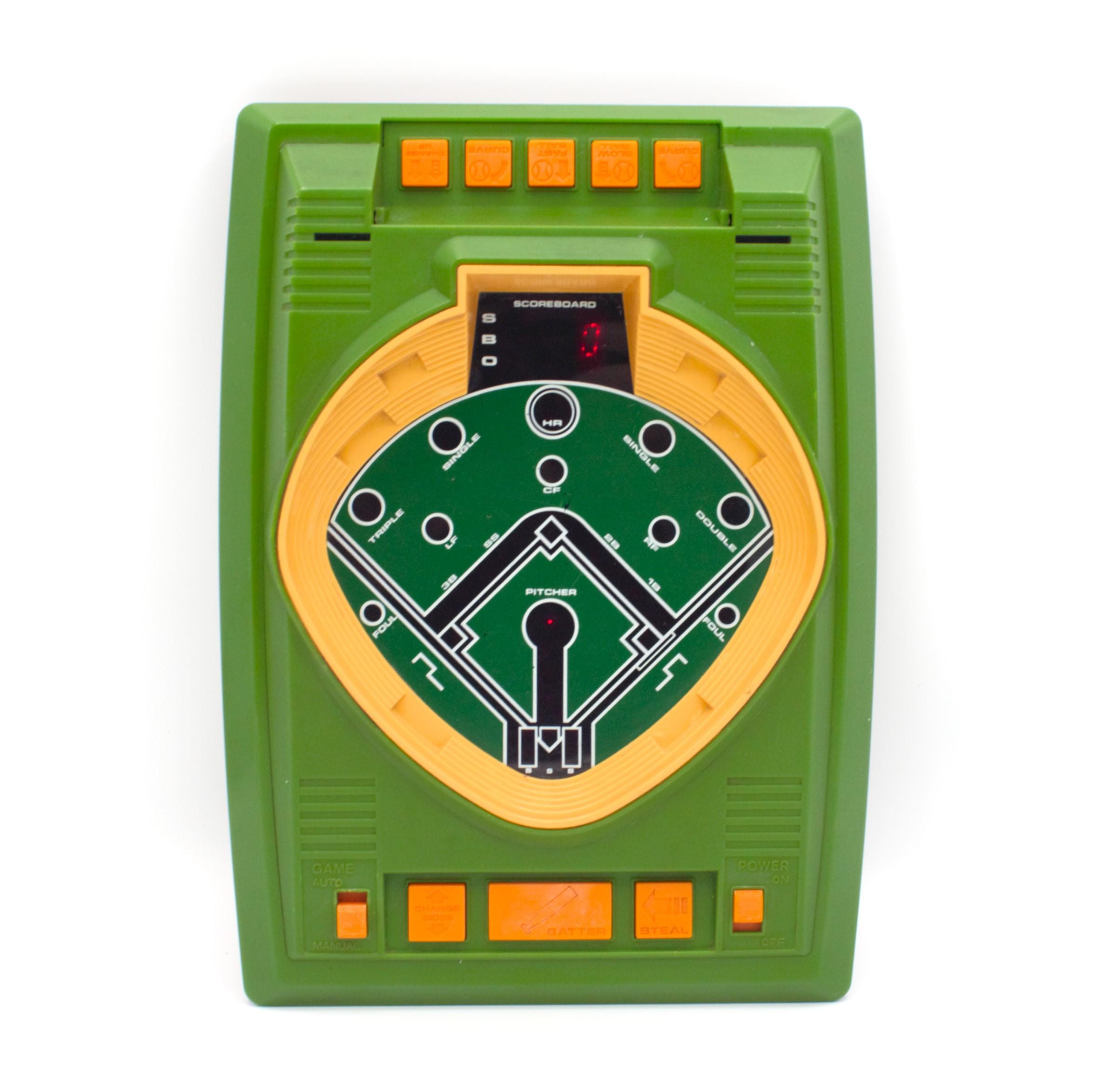 BANDAI レトロおもちゃLCD BASEBALL Game 未開封 Vintage 1970's Electronic Baseball Game Handheld Red LED Digital