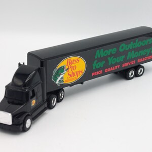 バスプロ　Bass Pro Shops ミニカー　トレーラー il_300x300.6422549317_mfyl.jpg