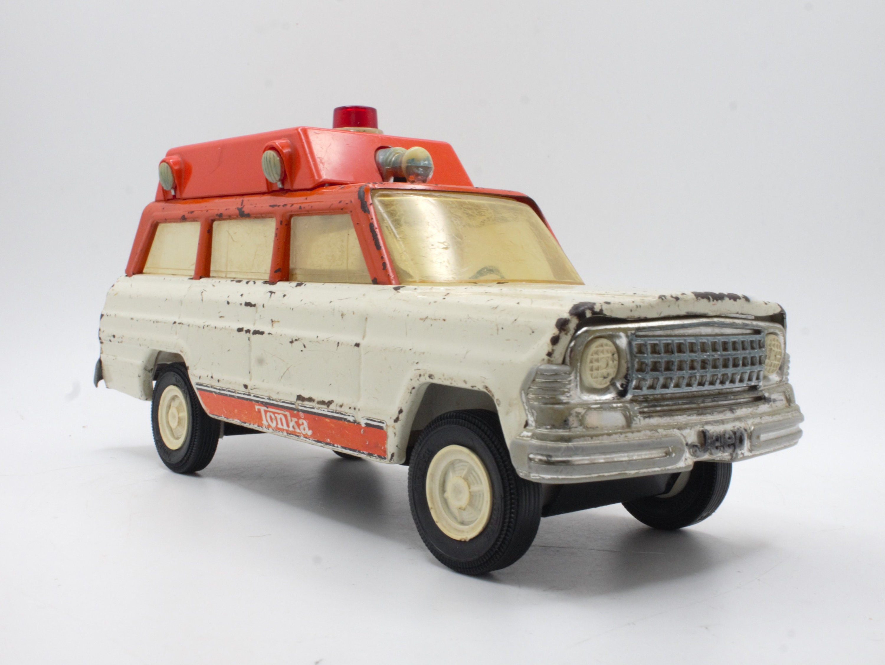 Tonka トンカ ブリキ Jeep 救急車 Vintage 1970s Tonka Jeep Ambulance Metal Steel Body EMS Emergency