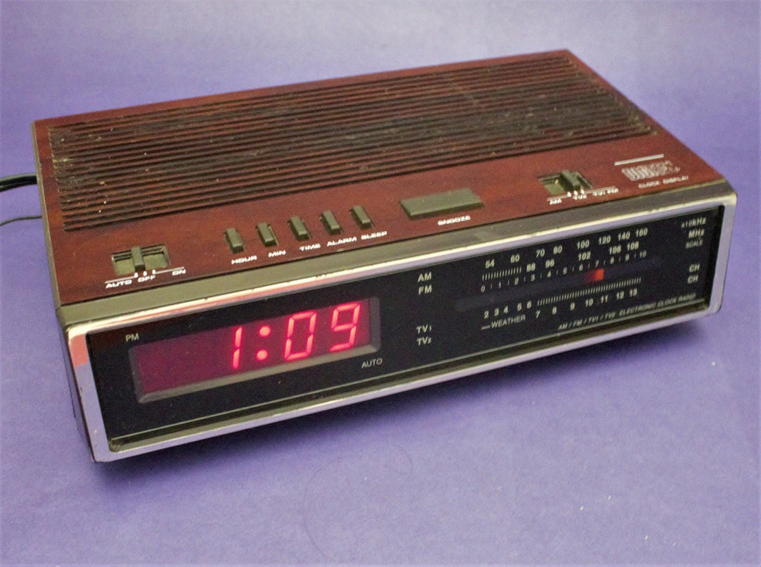 Vintage Digital Alarm Clock Radio Red LED Lit Time Display Etsy