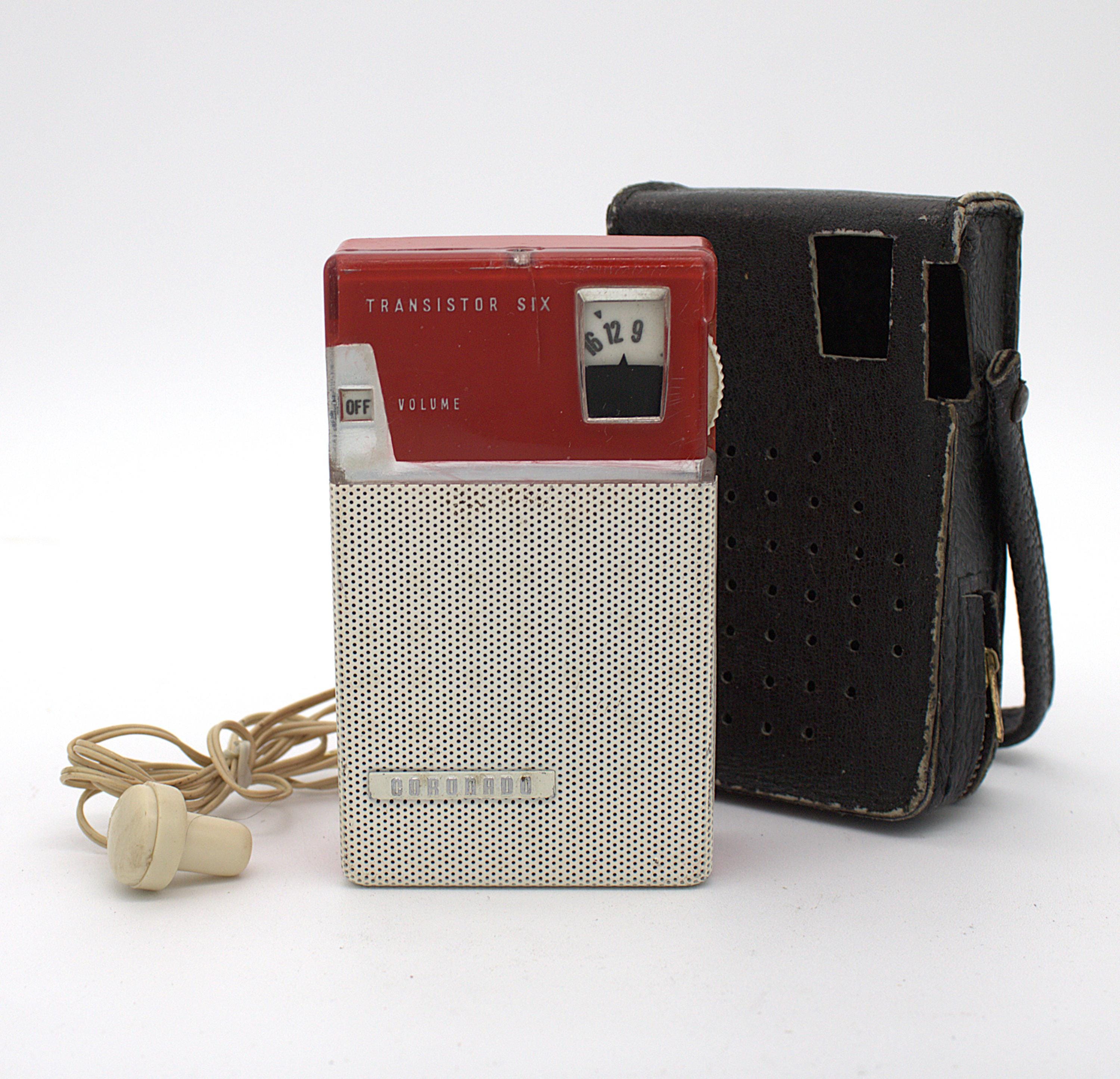 Vintage Portable Transistor Radio - Etsy