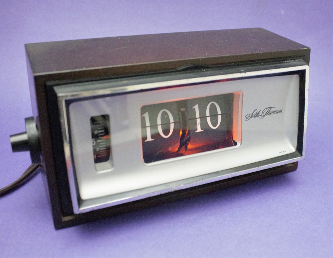 Vintage 70s Flip Clock Alarm Lighted Display Real Wood Case - Etsy