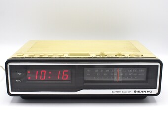 SANYODIGITAL CLOCK RADIO 新品未使用品 Vintage
