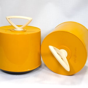 Vintage 45 Rpm Record Holder Cases 2 Disk-go-case 7 Vinyl Storage Transport Container Music Travel Case Supronics Corp USA Yellow - Etsy Australia